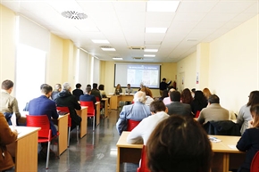 Más de 50 empresarios asisten a las jornadas organizadas en el Vivero de Empresas