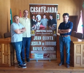 Jesulín de Ubrique, Juan Quinta y Rafael Camino, cartel taurino de la fiestas de Casatejada