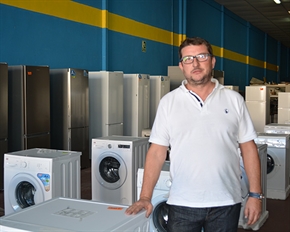 “El trato personalizado y un servicio eficaz nos ha permitido sobrevivir a las grandes superficies”