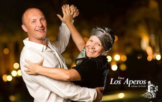 “Noches de cena y baile”, una iniciativa de Finca Los Aperos pensada para las personas que solicitan un sitio diferente en Navalmoral  para divertirse 