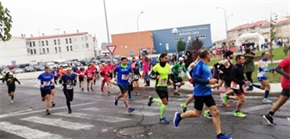 310 deportistas participaron ayer en la Media Maratón Memorial Valeriano Lombardía y el tercer 10.000 metros