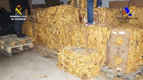 Aprehendidas 14 toneladas de picadura de tabaco que iban a ser puestas a la venta a través de Internet